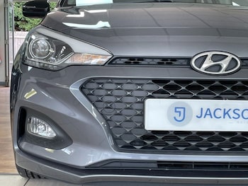Used Hyundai i20 2019 for sale - 76558475: Photo