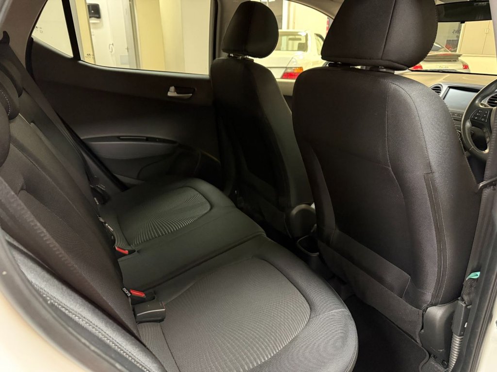 Used Hyundai i10 2018 for sale - 77293239: Photo 15