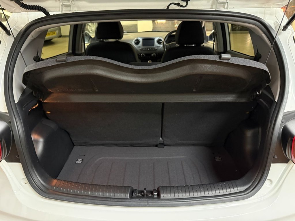 Used Hyundai i10 2018 for sale - 77293239: Photo 41