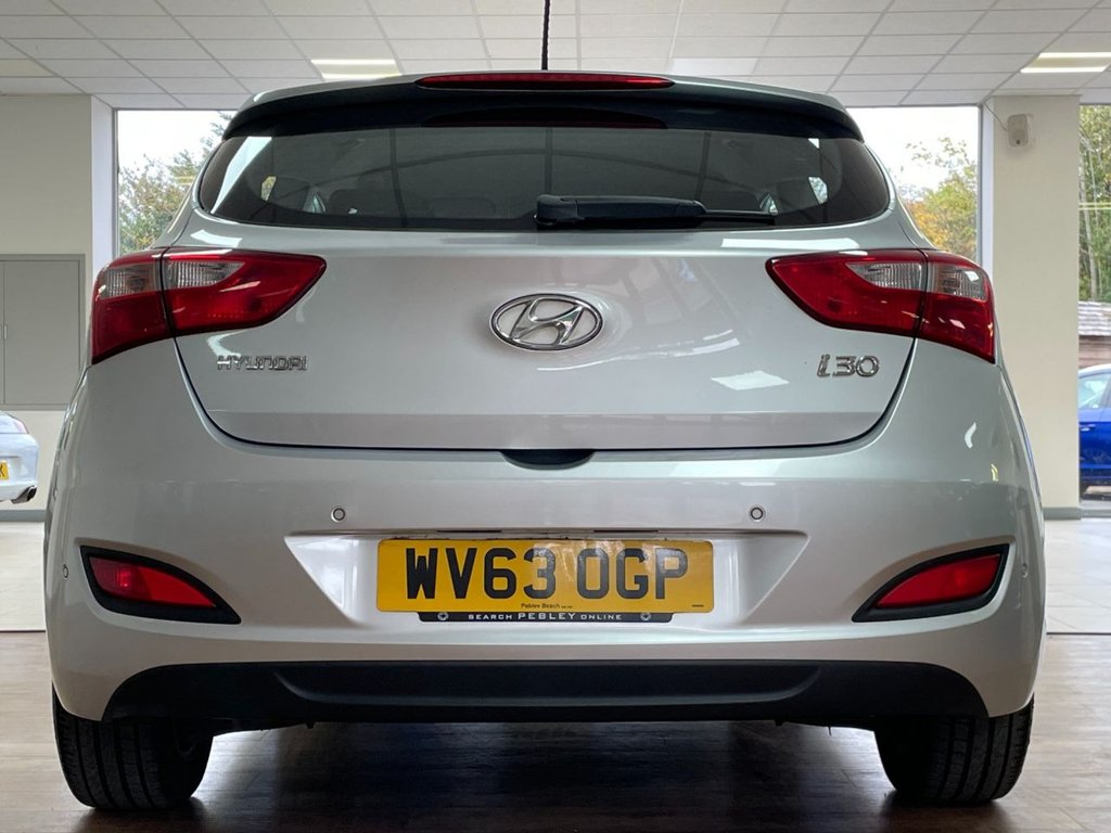 Used Hyundai i30 2013 for sale - 76345999: Photo 11
