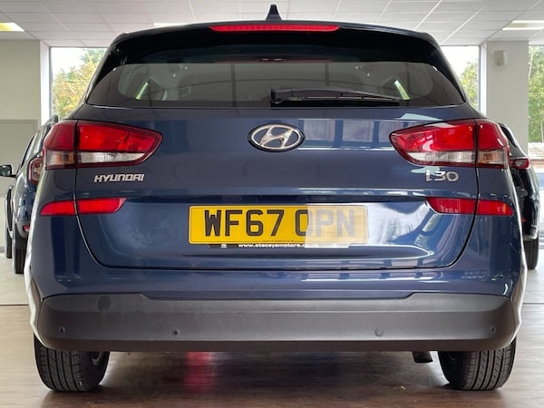 Used Hyundai i30 2017 for sale - 76092548: Photo 10