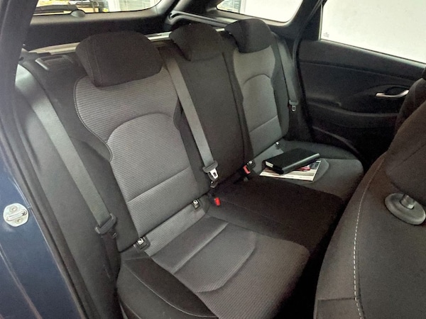 Used Hyundai i30 2017 for sale - 76092548: Photo 17