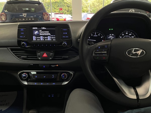 Used Hyundai i30 2017 for sale - 76092548: Photo 19