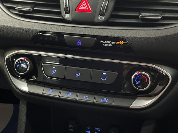 Used Hyundai i30 2017 for sale - 76092548: Photo 21