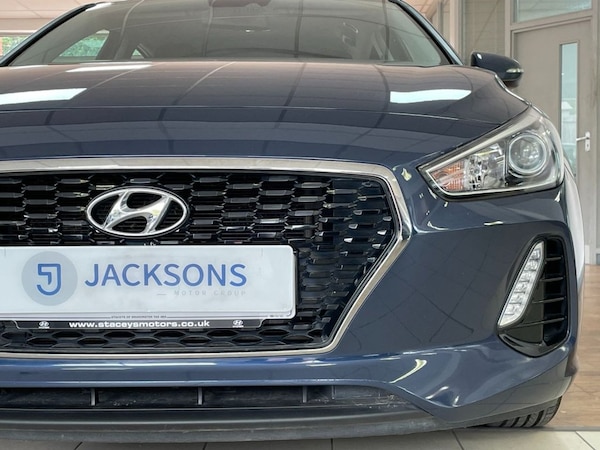 Used Hyundai i30 2017 for sale - 76092548: Photo 7