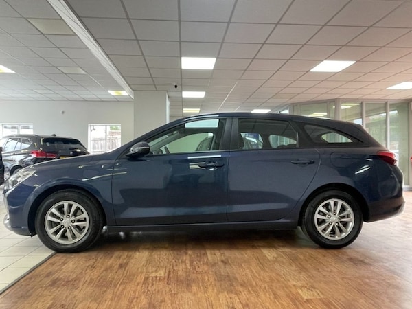 Used Hyundai i30 2017 for sale - 76092548: Photo 8