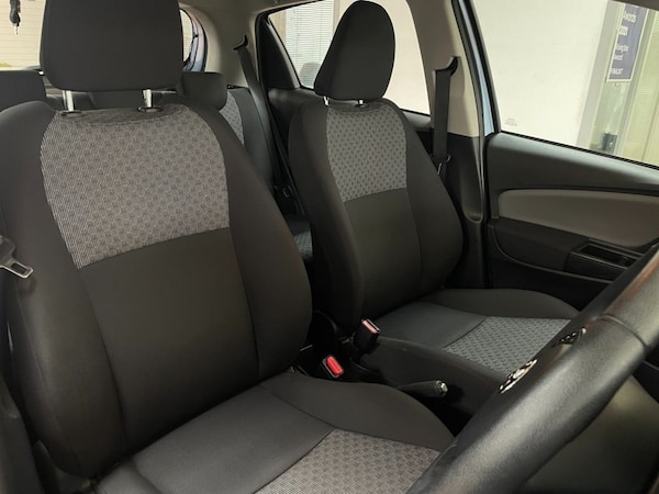 Used Toyota Yaris 2014 for sale - 76279362: Photo 17