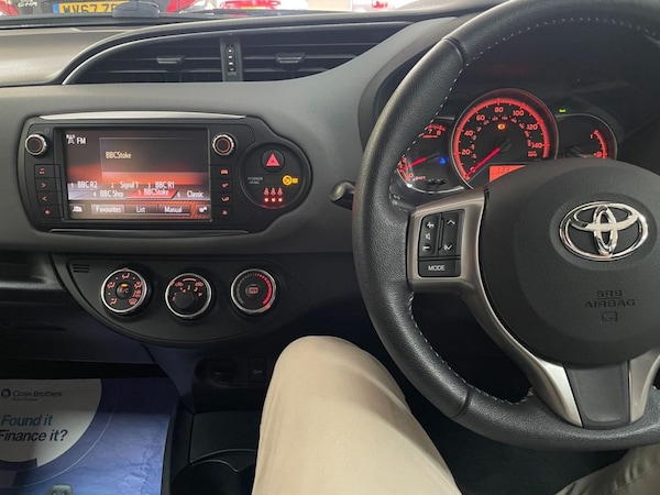 Used Toyota Yaris 2014 for sale - 76279362: Photo 21
