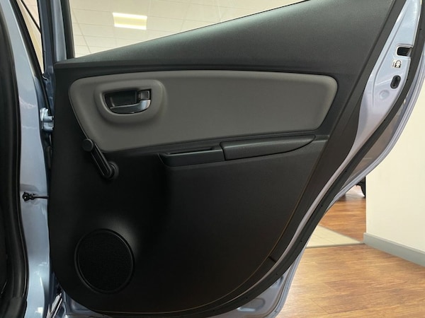 Used Toyota Yaris 2014 for sale - 76279362: Photo 37