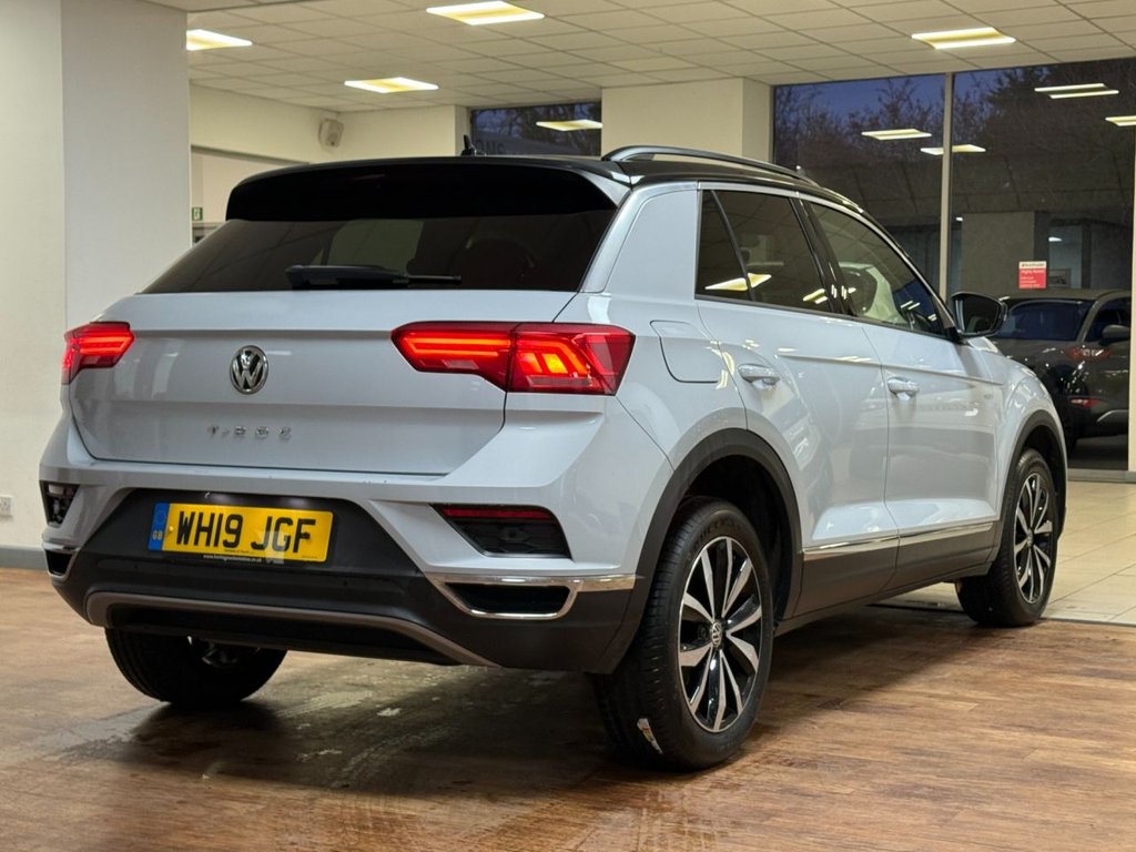 Used Volkswagen T-Roc 2019 for sale - 76927602: Photo 12