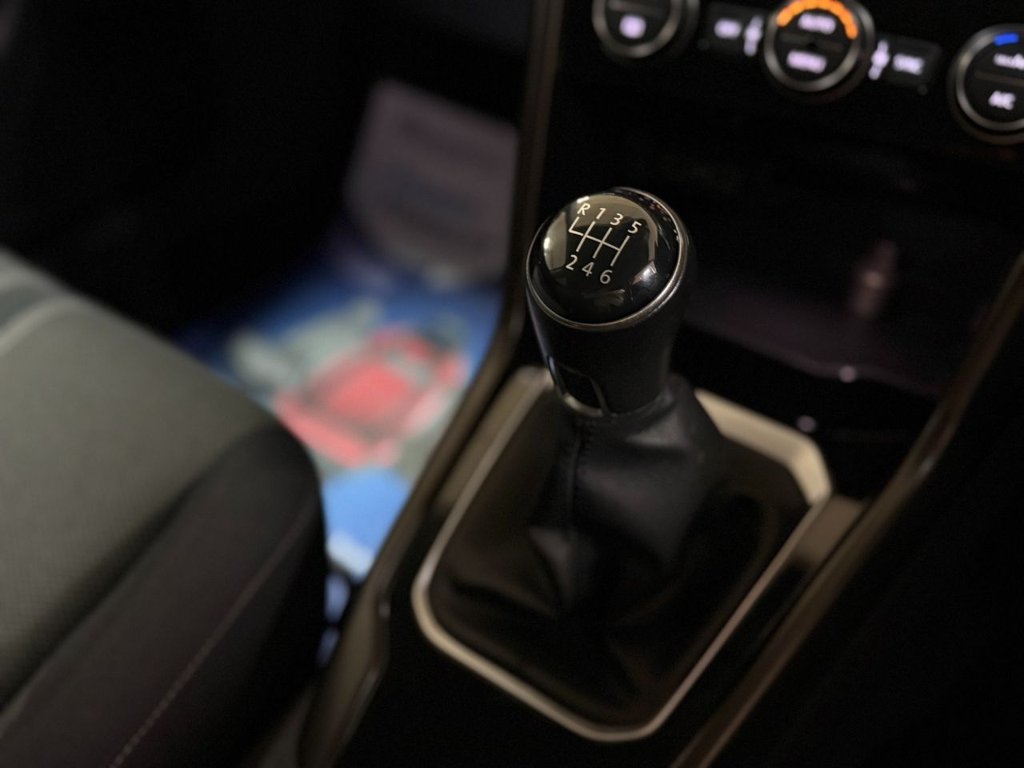 Used Volkswagen T-Roc 2019 for sale - 76927602: Photo 25