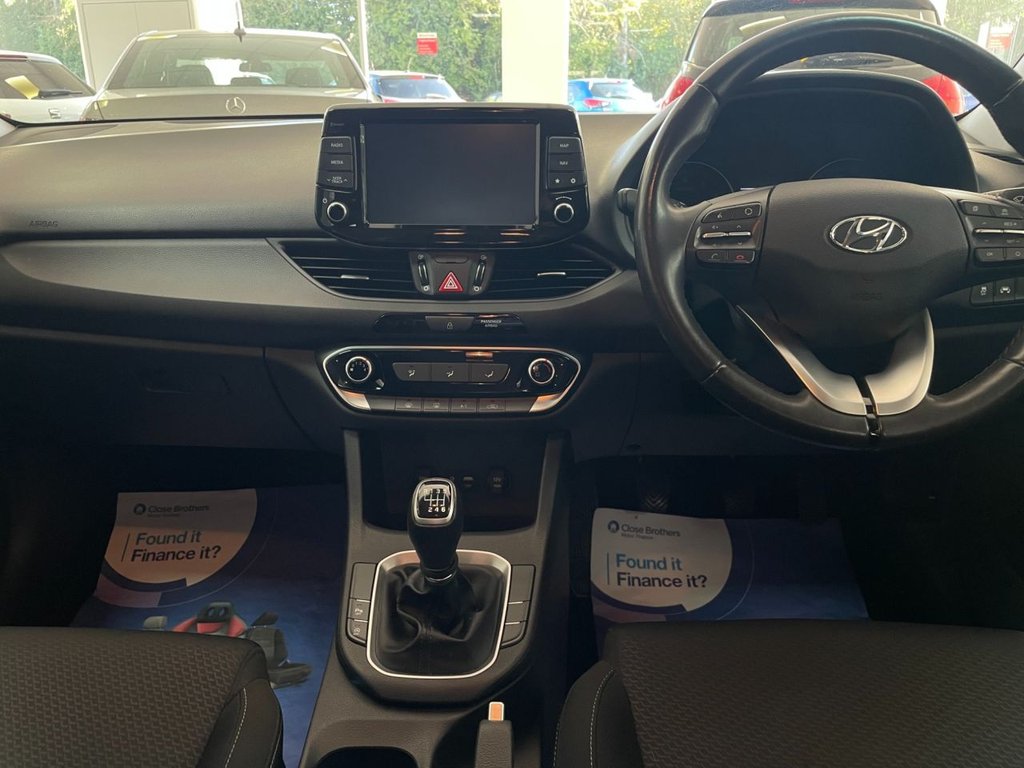 Used Hyundai i30 2018 for sale - 76028940: Photo 19