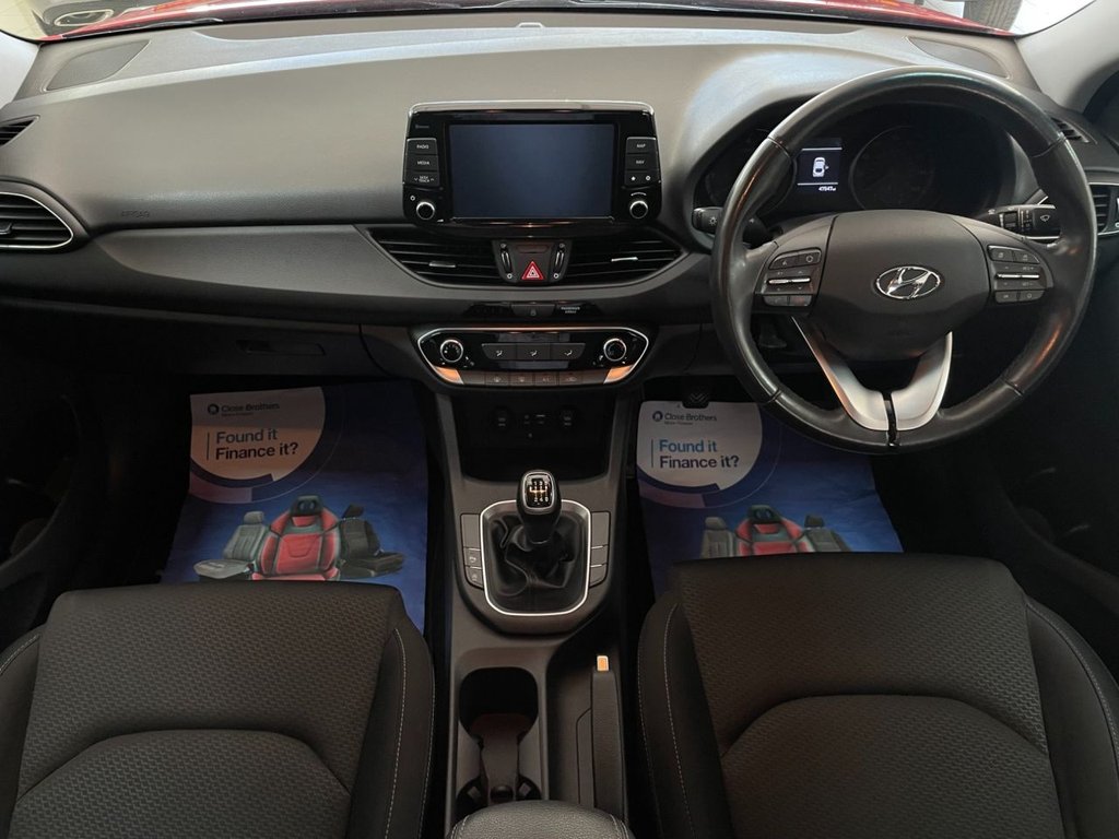 Used Hyundai i30 2018 for sale - 76028940: Photo 2
