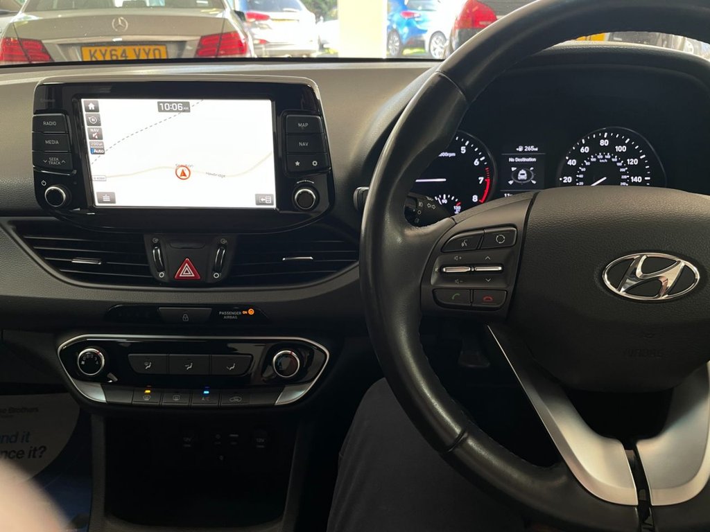 Used Hyundai i30 2018 for sale - 76028940: Photo 21