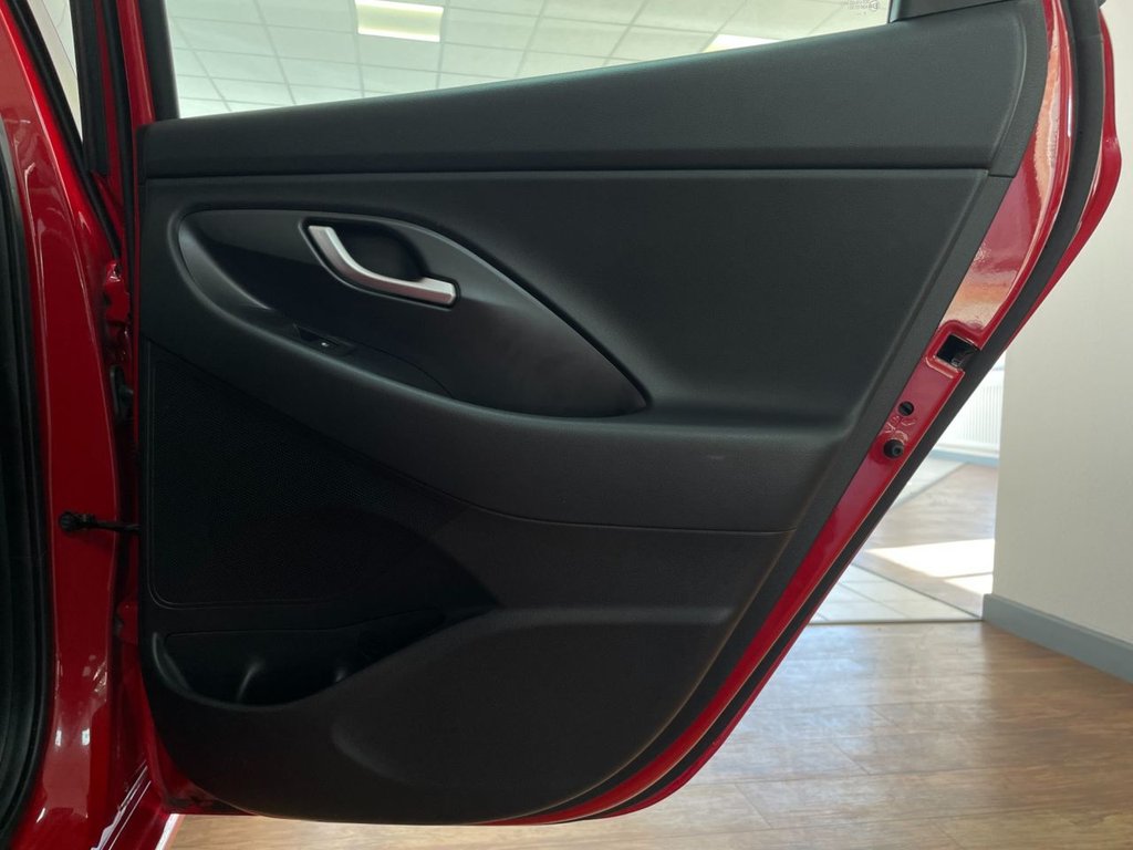 Used Hyundai i30 2018 for sale - 76028940: Photo 41