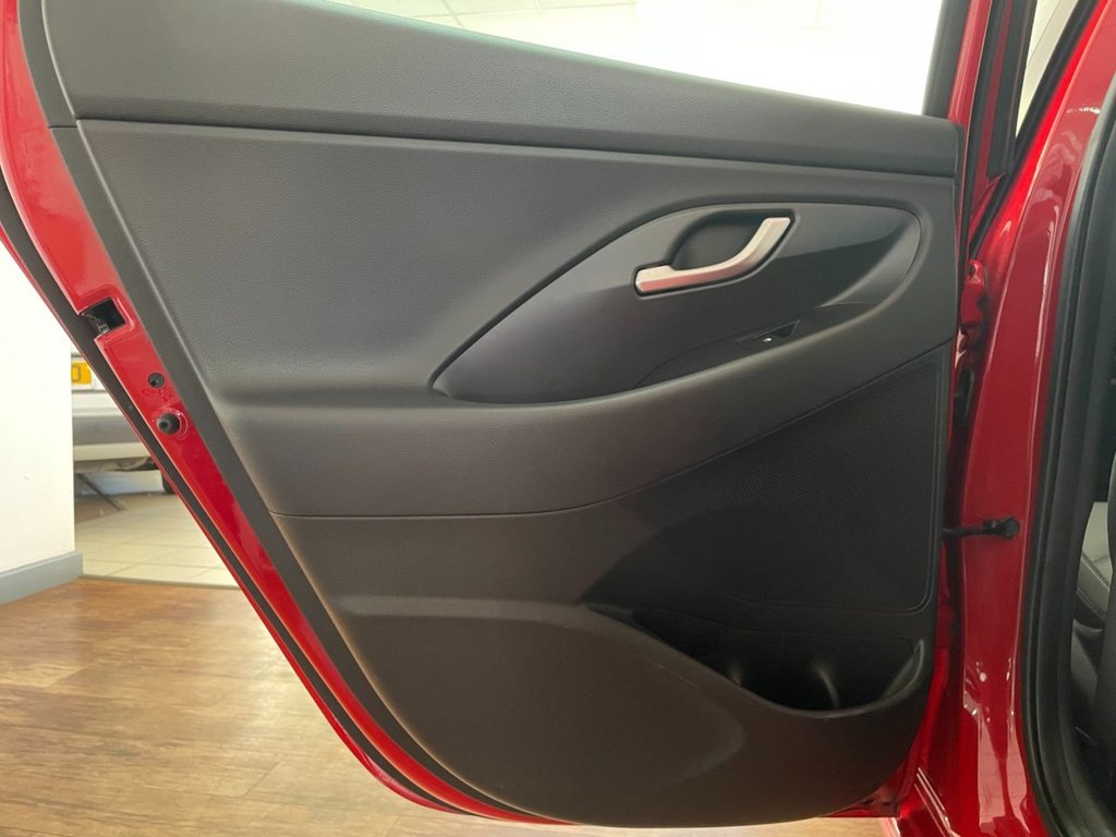 Used Hyundai i30 2018 for sale - 76028940: Photo 42