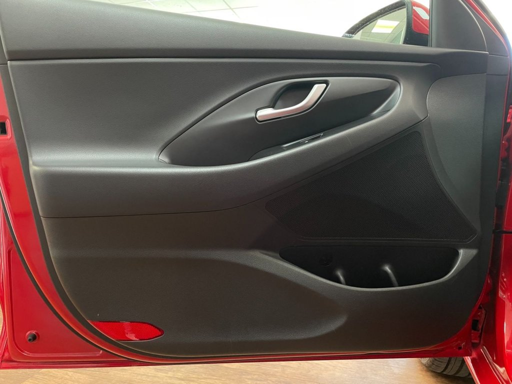 Used Hyundai i30 2018 for sale - 76028940: Photo 43