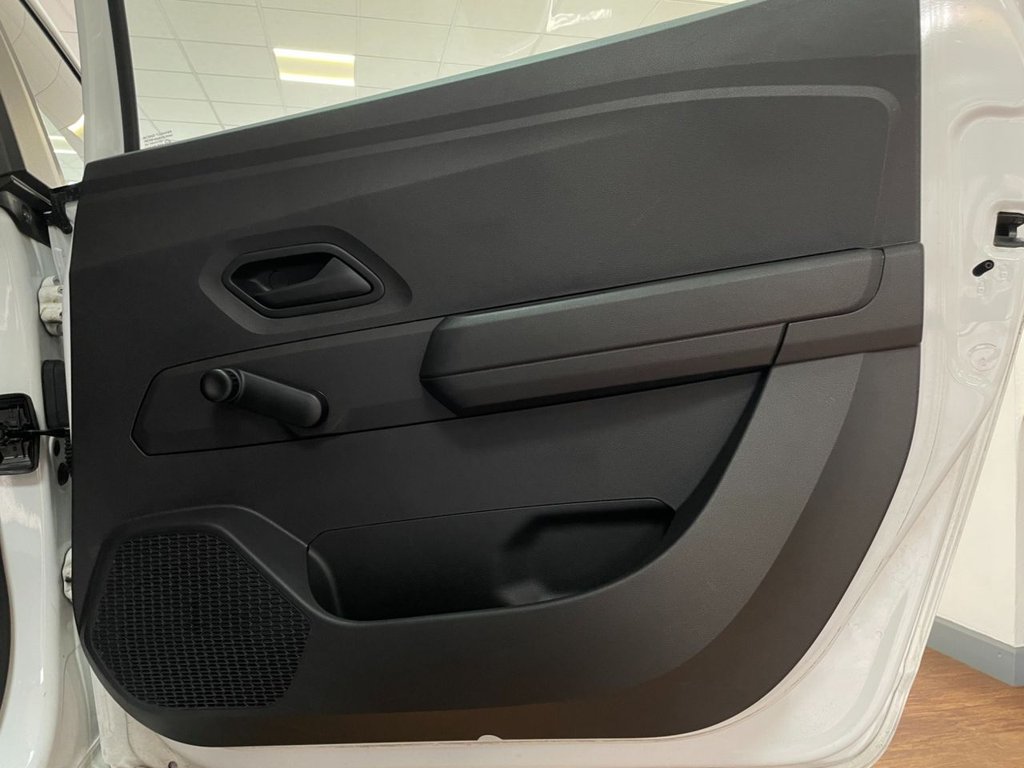 Used Dacia Jogger 2022 for sale - 76496062: Photo 36