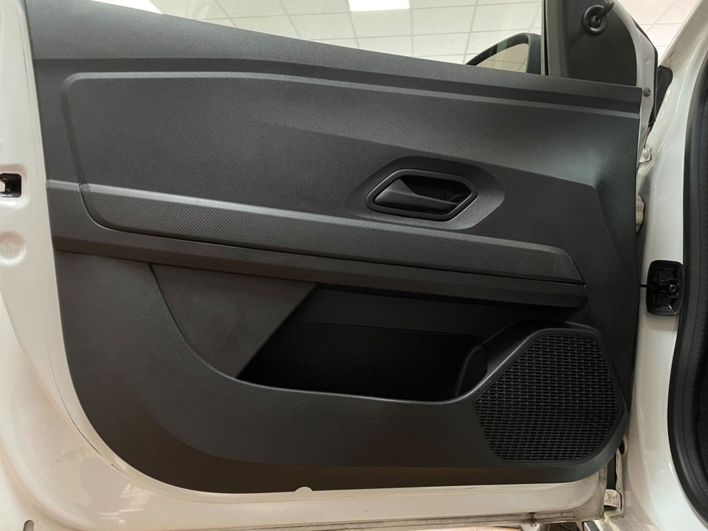 Used Dacia Jogger 2022 for sale - 76496062: Photo 38