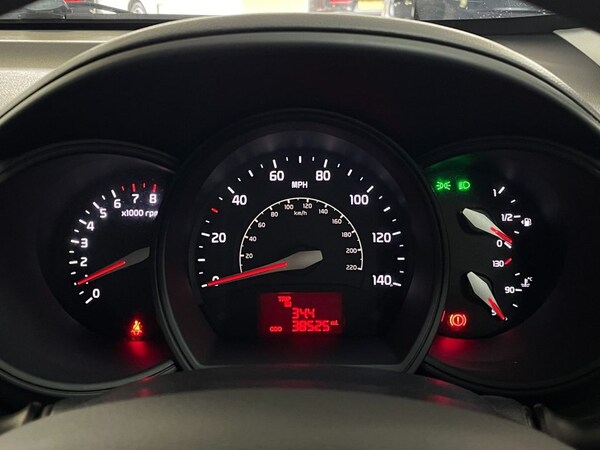 Used Kia Rio 2016 for sale - 76241331: Photo 29