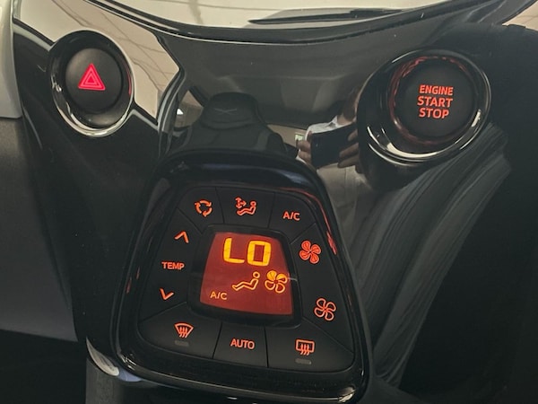 Used Toyota AYGO 2017 for sale - 76132184: Photo 24
