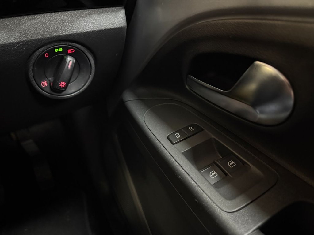 Used Volkswagen up! 2015 for sale - 77042537: Photo 25