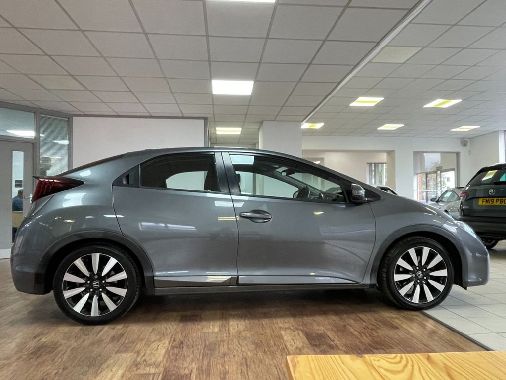 Used Honda Civic 2015 for sale - 76496852: Photo 13