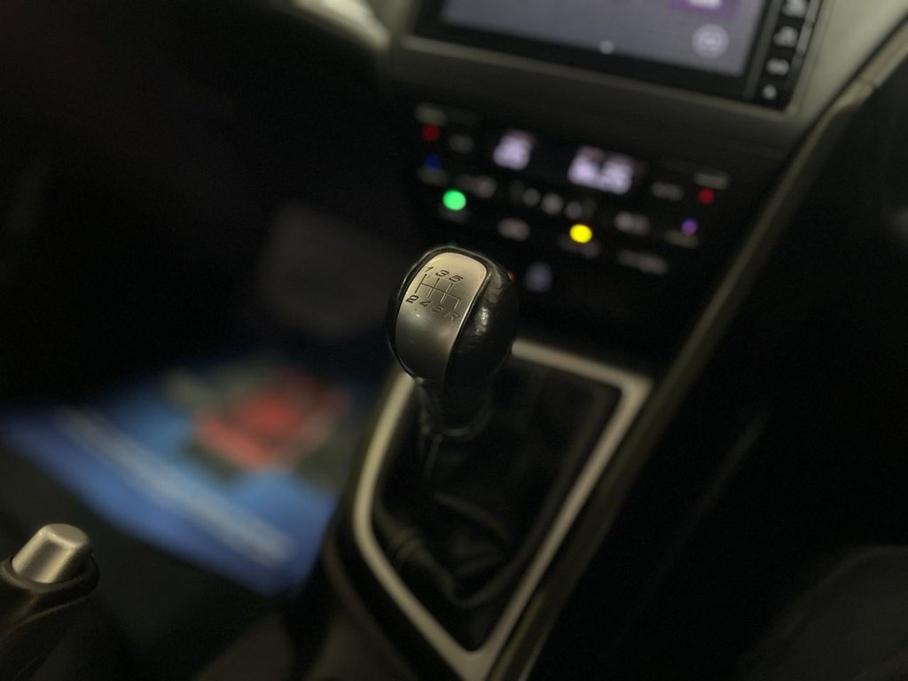 Used Honda Civic 2015 for sale - 76496852: Photo 27