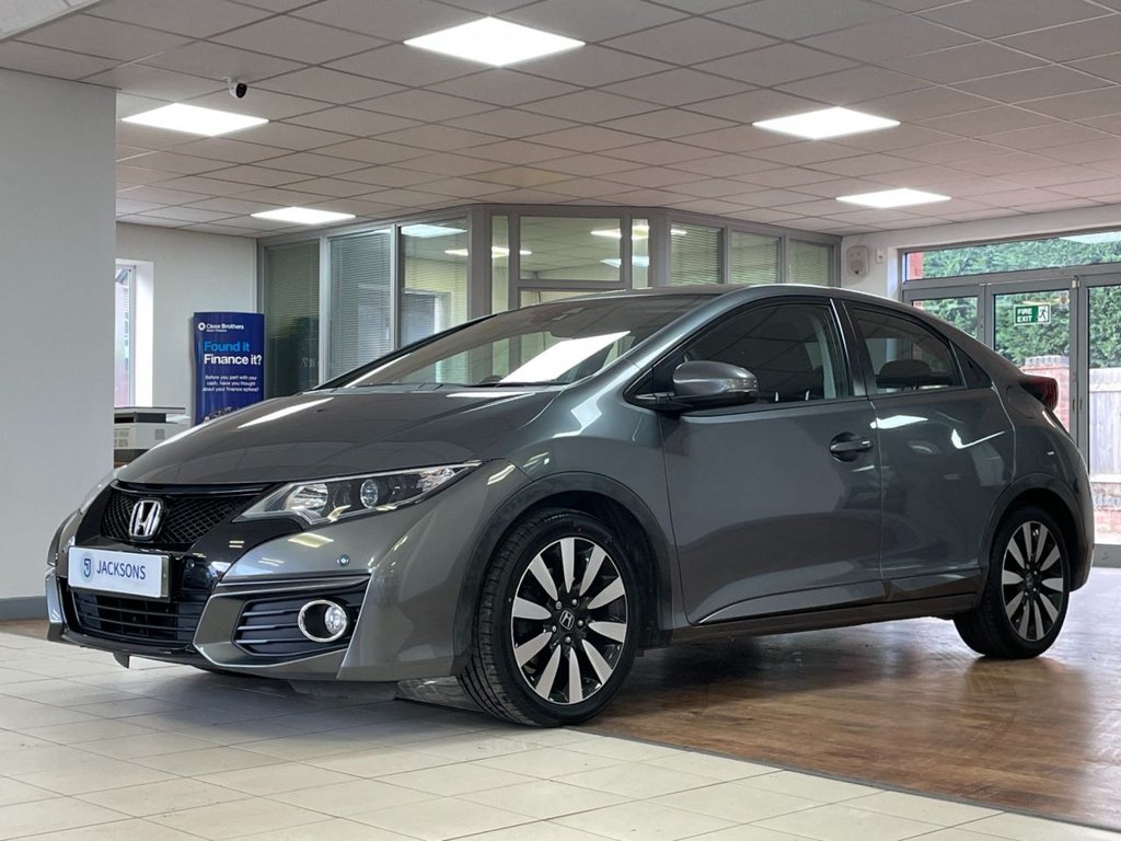 Used Honda Civic 2015 for sale - 76496852: Photo 4