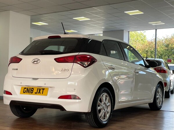 Used Hyundai i20 2018 for sale - 76132327: Photo 12