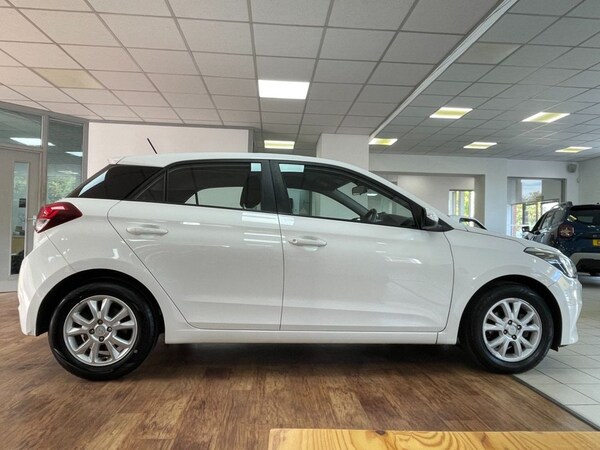 Used Hyundai i20 2018 for sale - 76132327: Photo 13