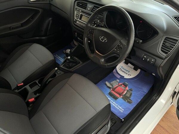 Used Hyundai i20 2018 for sale - 76132327: Photo 16