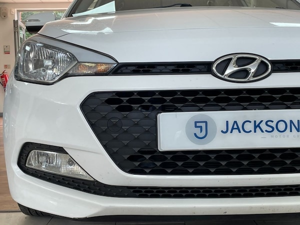 Used Hyundai i20 2018 for sale - 76132327: Photo 6