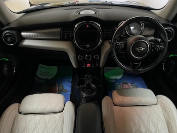 Used MINI Hatch 2020 for sale - 76313224: Photo