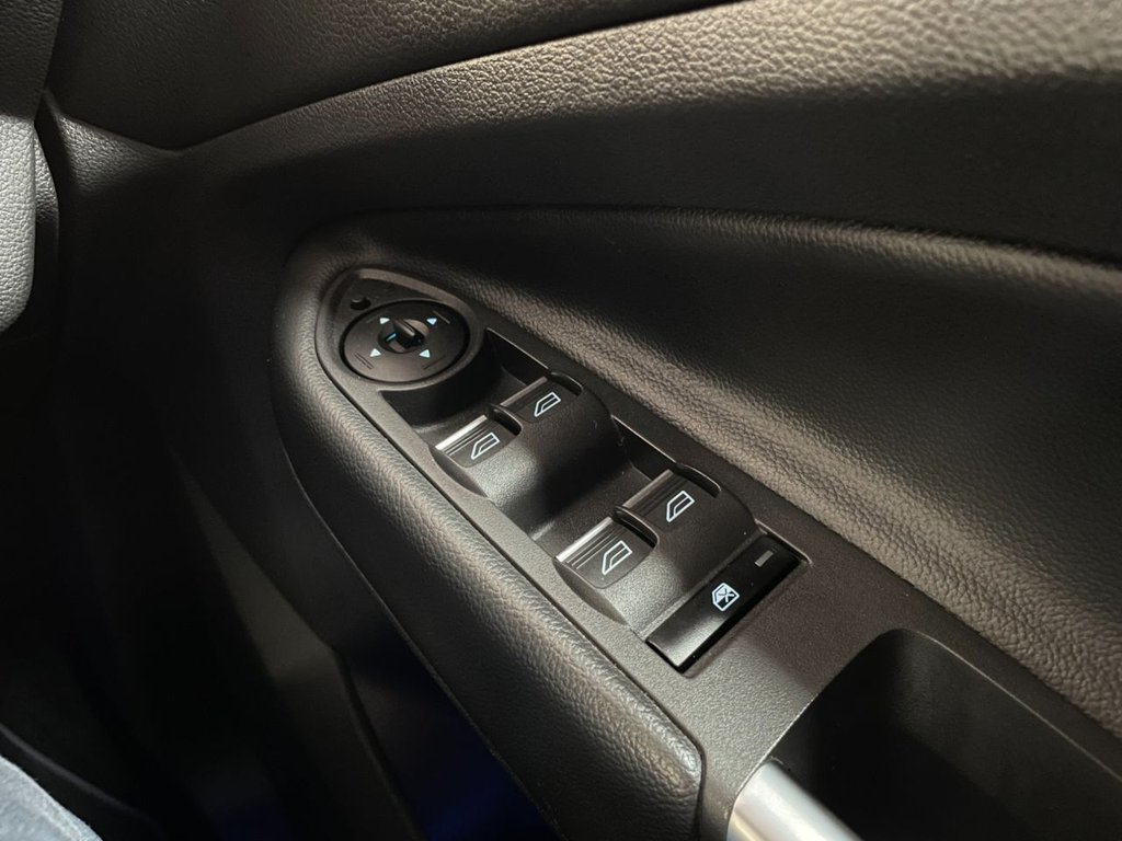 Used Ford Kuga 2016 for sale - 76429849: Photo 31