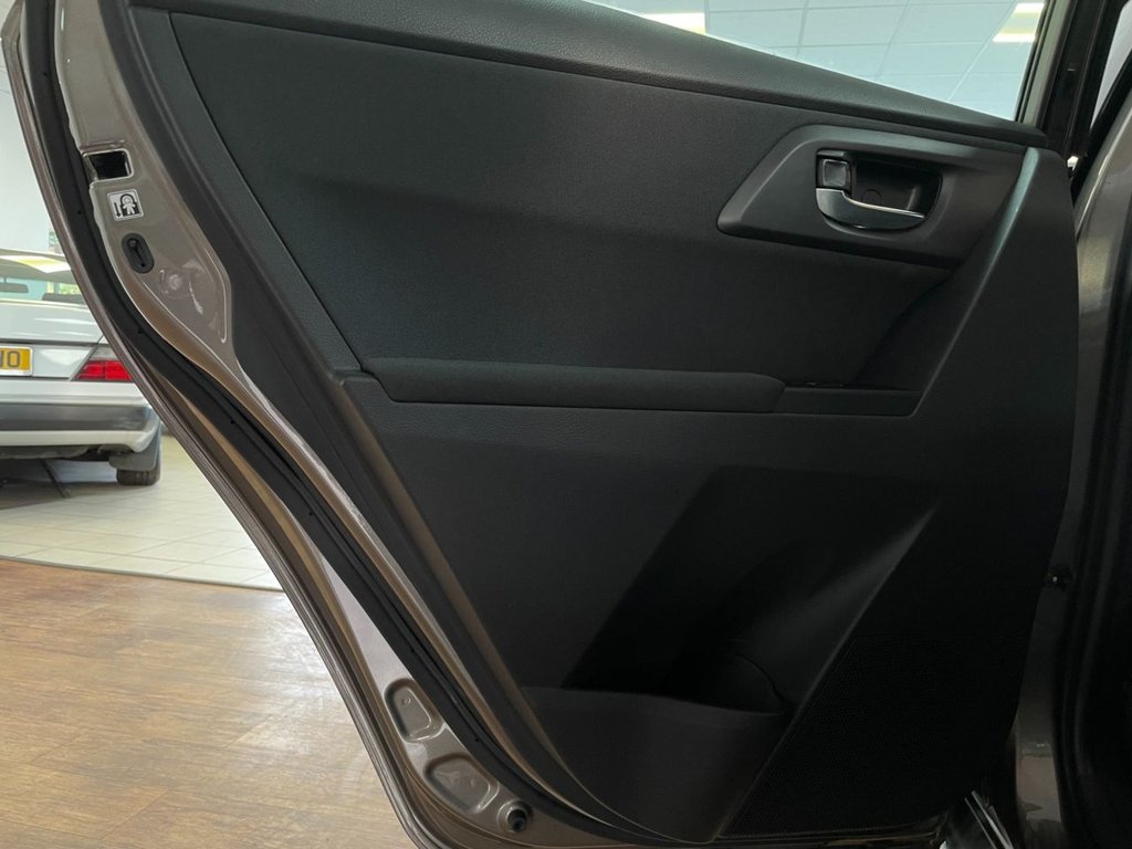 Used Toyota Auris 2017 for sale - 76934573: Photo 41