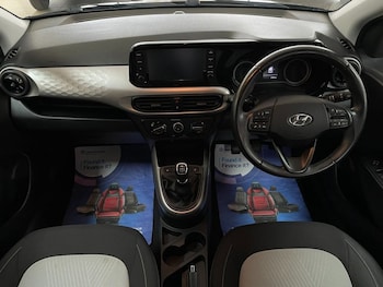 Used Hyundai i10 2021 for sale - 76162790: Photo 2