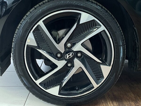 Used Hyundai i10 2021 for sale - 76162790: Photo 36