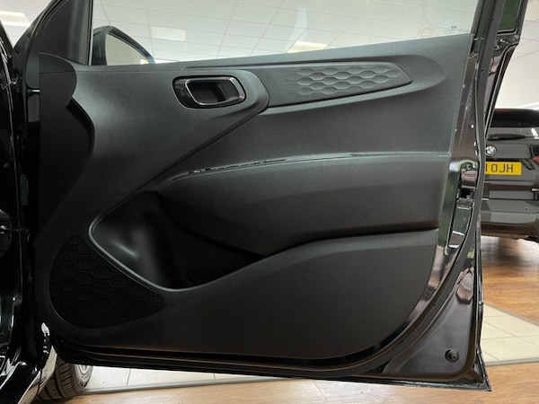 Used Hyundai i10 2021 for sale - 76162790: Photo 38