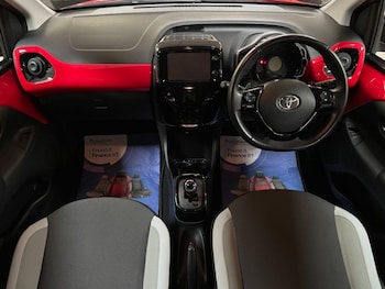 Used Toyota AYGO 2018 for sale - 76570057: Photo