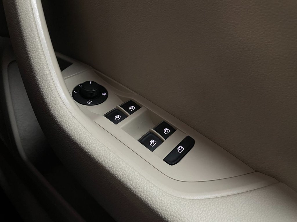 Used Skoda Superb 2016 for sale - 77139976: Photo 32