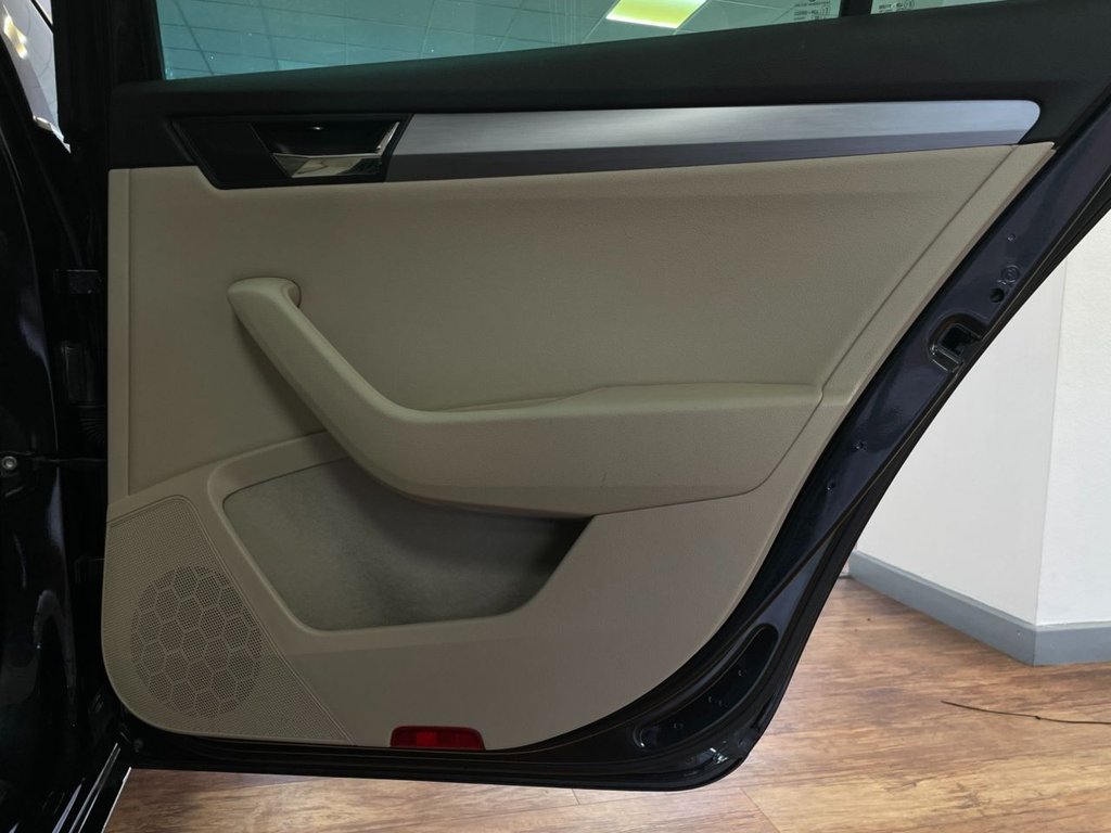 Used Skoda Superb 2016 for sale - 77139976: Photo 41