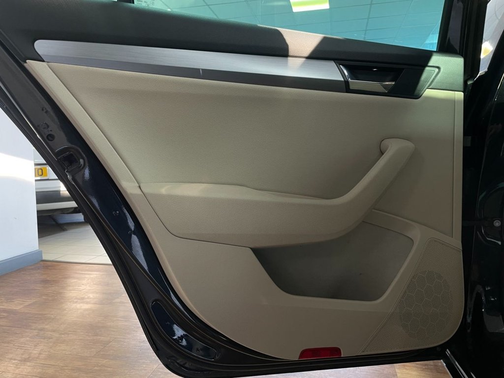 Used Skoda Superb 2016 for sale - 77139976: Photo 42