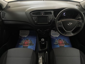Used Hyundai i20 2018 for sale - 75924158: Photo