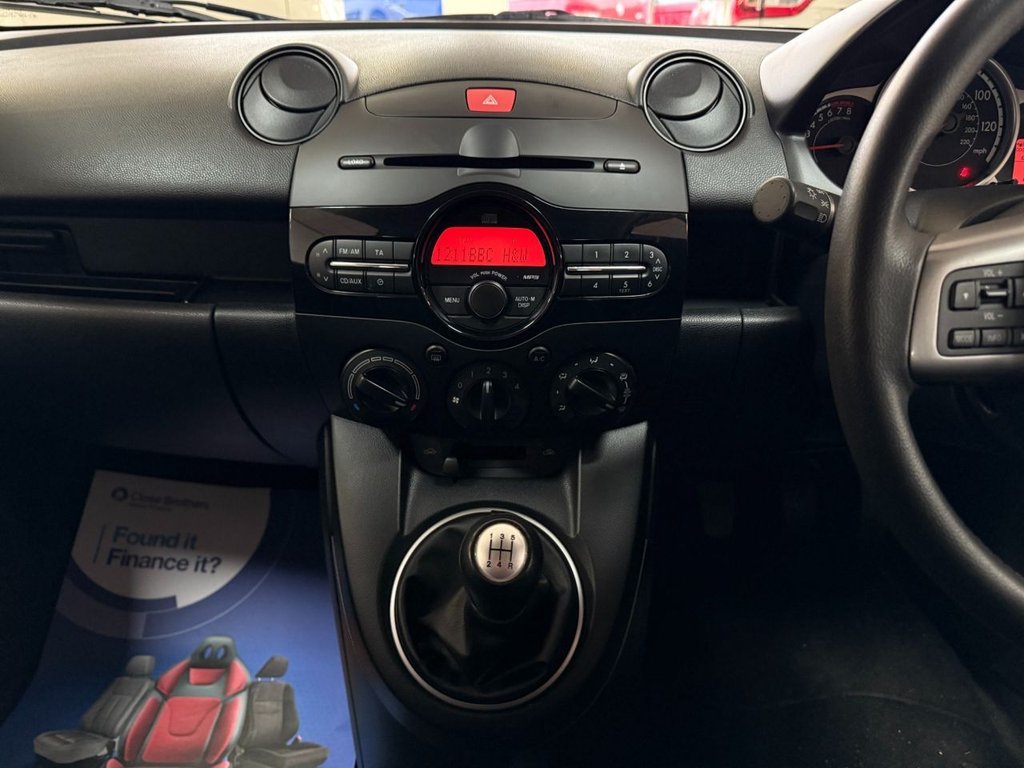 Used Mazda Mazda2 2011 for sale - 76927622: Photo 21