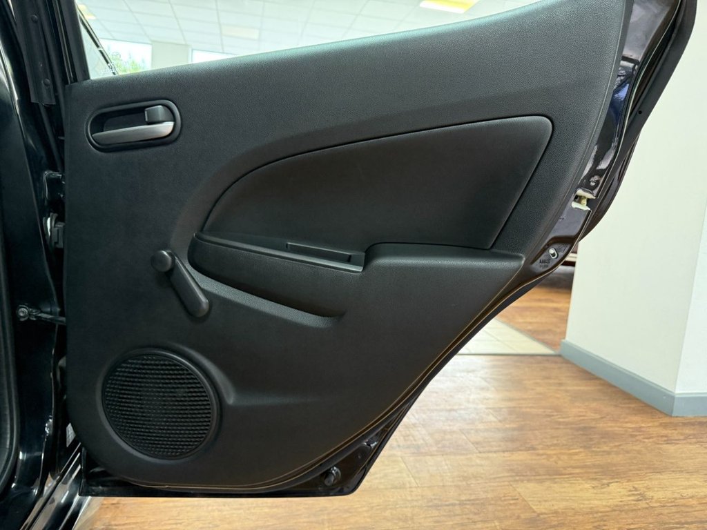 Used Mazda Mazda2 2011 for sale - 76927622: Photo 37