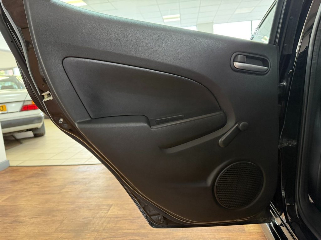 Used Mazda Mazda2 2011 for sale - 76927622: Photo 38