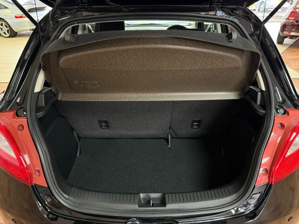 Used Mazda Mazda2 2011 for sale - 76927622: Photo 42