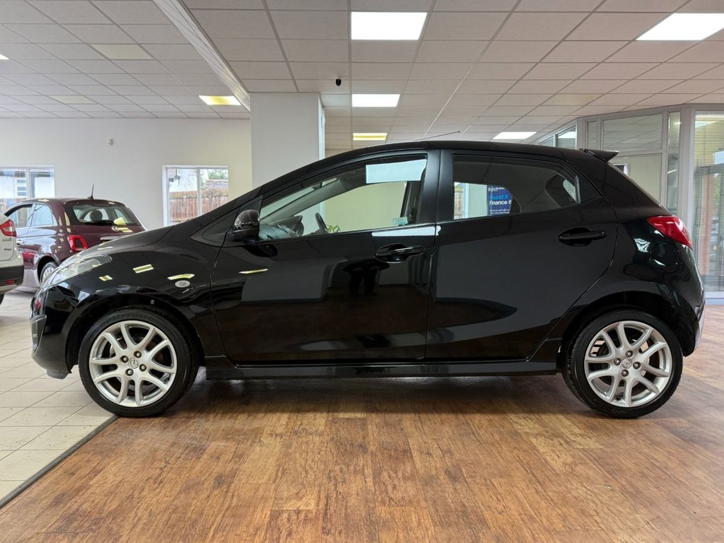 Used Mazda Mazda2 2011 for sale - 76927622: Photo 9