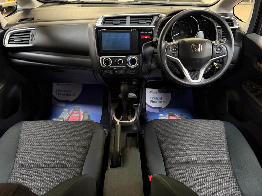 Used Honda Jazz 2016 for sale - 76855174: Photo 2